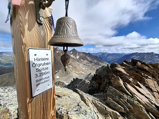 Gipfel Hintere lgrubenspitze